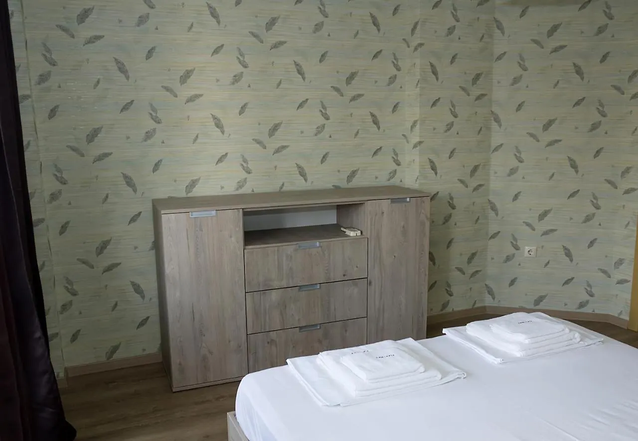 Peach Coloured 2-Bdr Apartment By The Sea Garden Varna Bulgaria